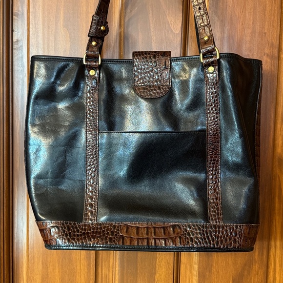 Brahmin Leather Purse - Picture 5 of 10